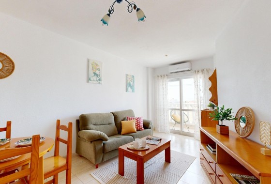 Wiederverkauf - Wohnung / Apartment -
Torrevieja