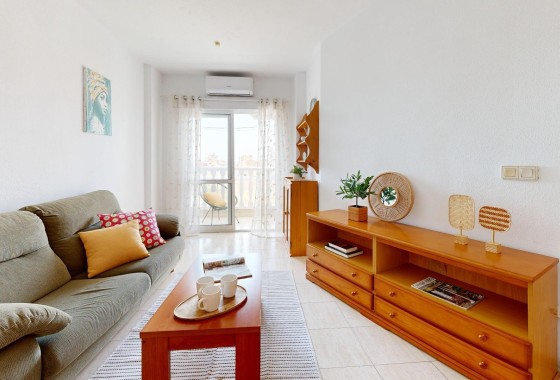 Wiederverkauf - Wohnung / Apartment -
Torrevieja