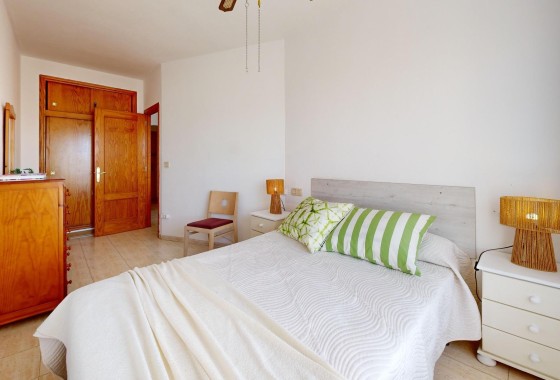 Wiederverkauf - Wohnung / Apartment -
Torrevieja