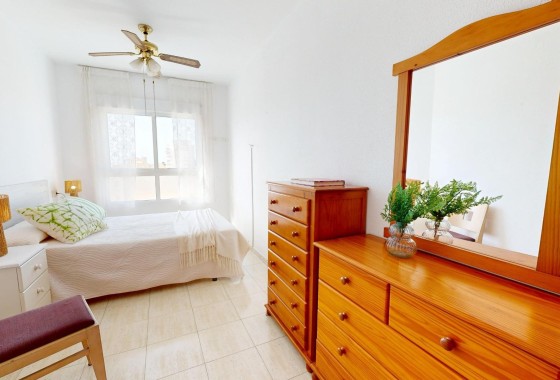 Wiederverkauf - Wohnung / Apartment -
Torrevieja
