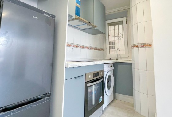 Wiederverkauf - Wohnung / Apartment -
Torrevieja