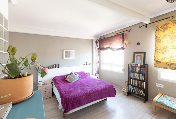 Venta - Apartamento / Piso -
Torrevieja