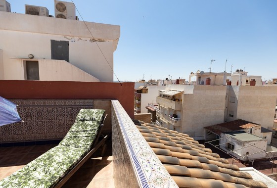 Venta - Apartamento / Piso -
Torrevieja