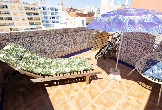 Venta - Apartamento / Piso -
Torrevieja