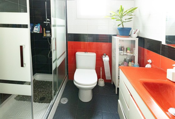 Venta - Apartamento / Piso -
Torrevieja