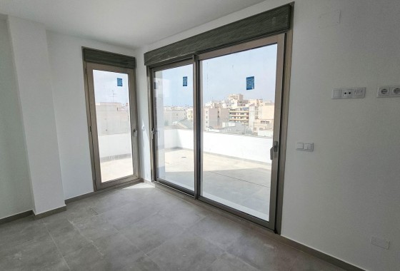 Wiederverkauf - Wohnung / Apartment -
Torrevieja - Paseo Maritimo