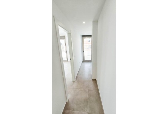Wiederverkauf - Wohnung / Apartment -
Torrevieja - Paseo Maritimo