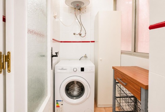 Resale - Apartment / Flat -
Torrevieja - Playa del Cura