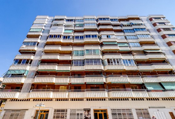 Sprzedaż - Apartament / Mieszkanie -
Torrevieja - Playa del Acequión