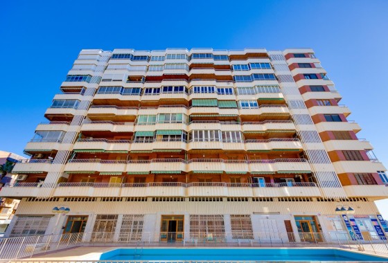 Sprzedaż - Apartament / Mieszkanie -
Torrevieja - Playa del Acequión