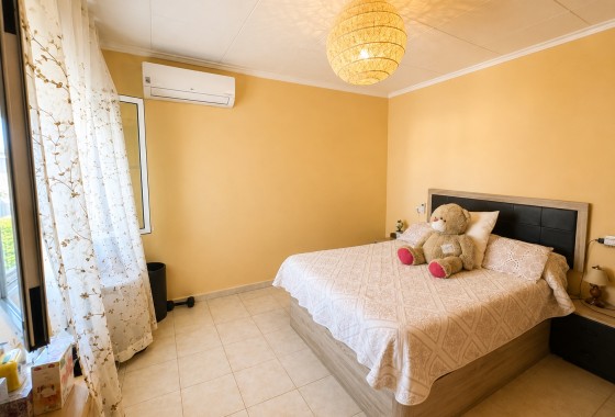 Sprzedaż - Willa wolnostojąca -
Torrevieja - La Siesta