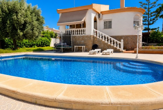 Sprzedaż - Willa wolnostojąca -
Torrevieja - La Siesta