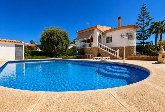 Sprzedaż - Willa wolnostojąca -
Torrevieja - La Siesta