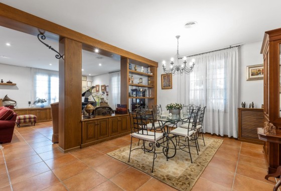 Wiederverkauf - Freistehende Villa -
Torrevieja - La Veleta