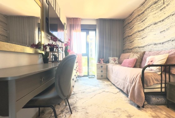 Wiederverkauf - Wohnung / Apartment -
Orihuela Costa - Los Dolses