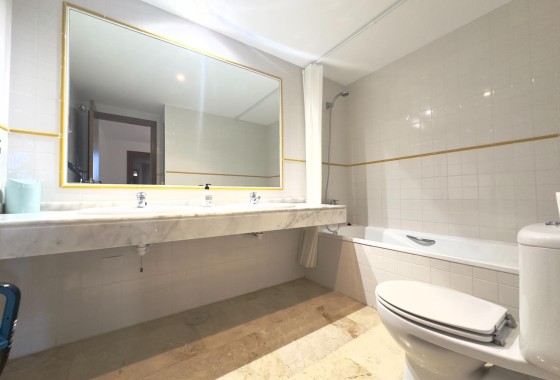 Revente - Appartement -
Torrevieja - Punta Prima