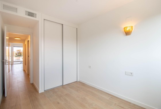 Venta - Apartamento / Piso -
Torrevieja - Punta Prima