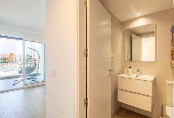 Venta - Apartamento / Piso -
Torrevieja - Punta Prima