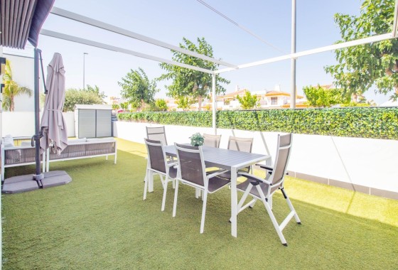 Venta - Apartamento / Piso -
Pilar de la Horadada - Torre de la Horadada