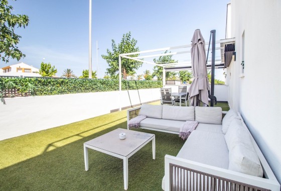 Venta - Apartamento / Piso -
Pilar de la Horadada - Torre de la Horadada