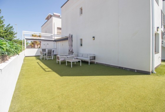 Venta - Apartamento / Piso -
Pilar de la Horadada - Torre de la Horadada