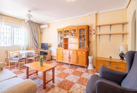 Venta - Adosado -
Orihuela Costa - La Zenia