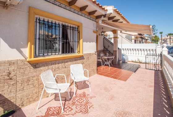 Venta - Adosado -
Orihuela Costa - La Zenia