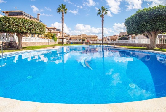 Venta - Adosado -
Orihuela Costa - La Zenia
