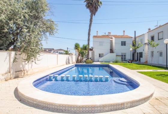 Venta - Apartamento / Piso -
Orihuela Costa - Cabo Roig