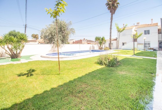Venta - Apartamento / Piso -
Orihuela Costa - Cabo Roig