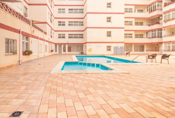 Revente - Appartement -
Torrevieja
