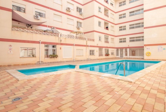 Revente - Appartement -
Torrevieja
