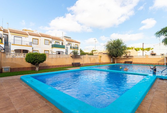 Venta - Adosado -
Orihuela Costa - La Florida