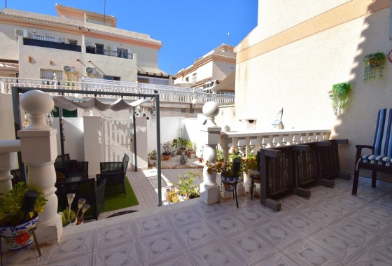 Herverkoop - Rijhuis -
Orihuela Costa - Playa Flamenca