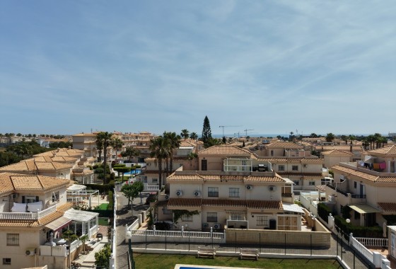 Herverkoop - Rijhuis -
Orihuela Costa - Playa Flamenca