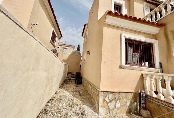 Resale - Detached Villa -
Villamartín