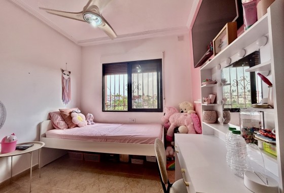Resale - Detached Villa -
Villamartín