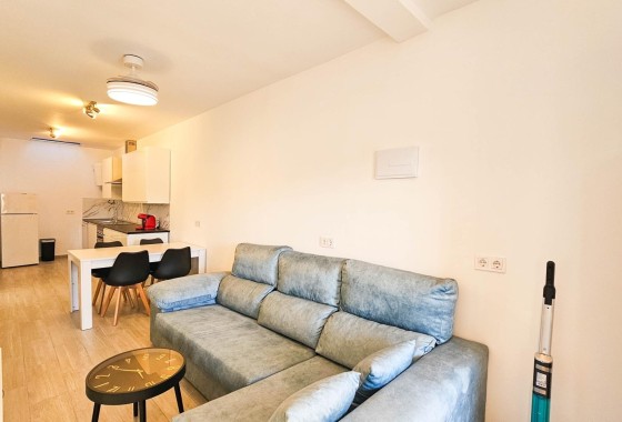 Resale - Townhouse -
Torrevieja - El Limonar