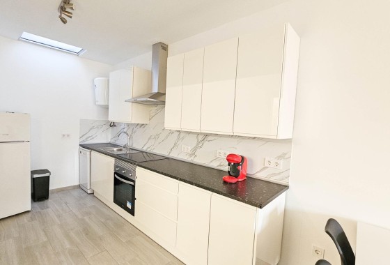 Resale - Townhouse -
Torrevieja - El Limonar