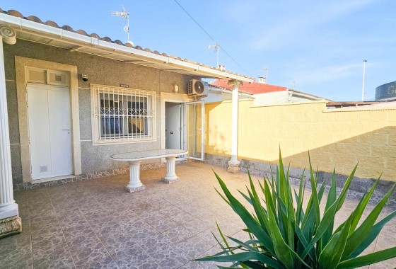 Resale - Townhouse -
Torrevieja - El Limonar