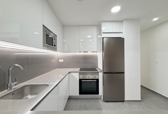 Venta - Apartamento / Piso -
Torrevieja