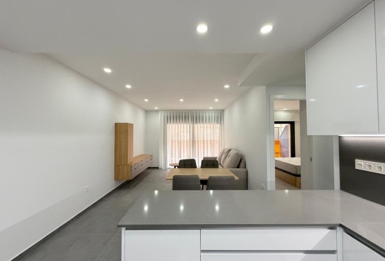 Venta - Apartamento / Piso -
Torrevieja