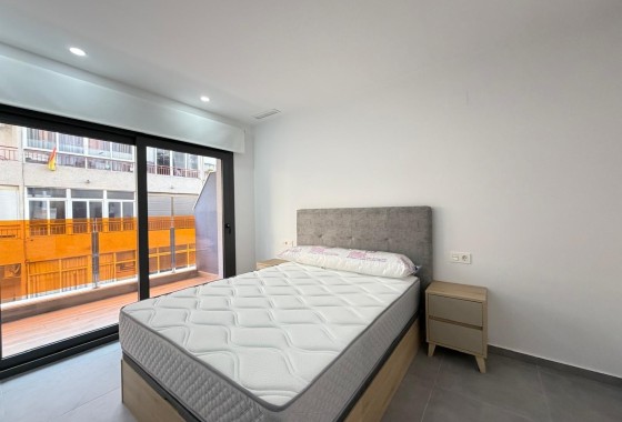 Venta - Apartamento / Piso -
Torrevieja