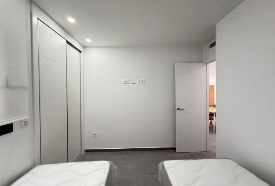 Venta - Apartamento / Piso -
Torrevieja