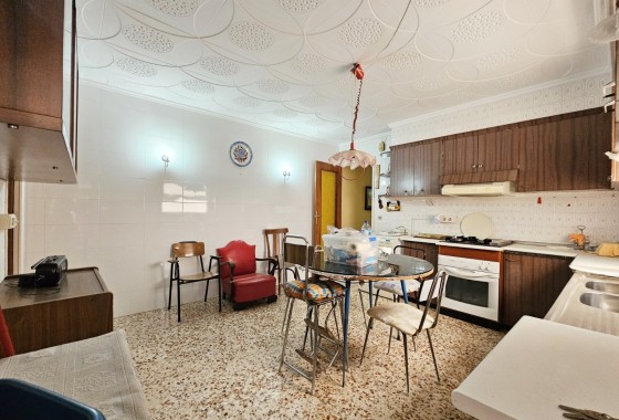 Sprzedaż - Apartament / Mieszkanie -
Torrevieja
