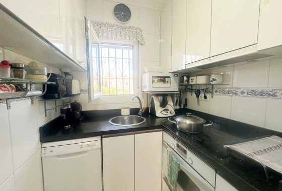 Resale - Apartment / Flat -
Torrevieja - Aguas Nuevas