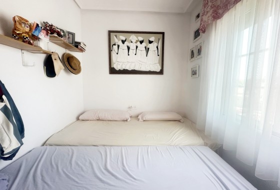 Resale - Apartment / Flat -
Torrevieja - Aguas Nuevas