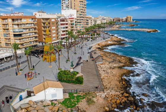 Resale - Apartment / Flat -
Torrevieja - Aguas Nuevas