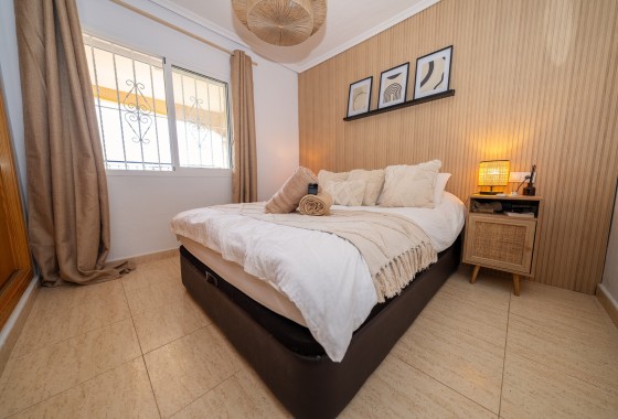 Resale - Apartment / Flat -
Mil Palmeras - Riomar