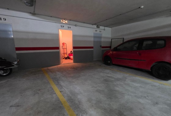 Resale - Apartment / Flat -
Mil Palmeras - Riomar